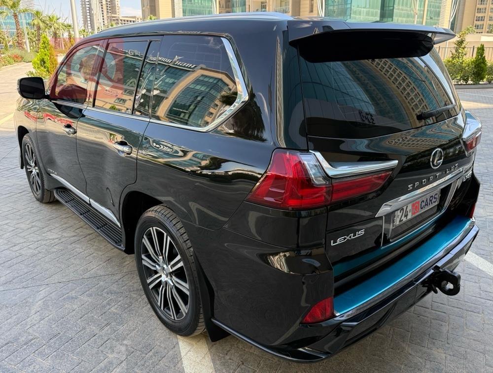 Lexus LX